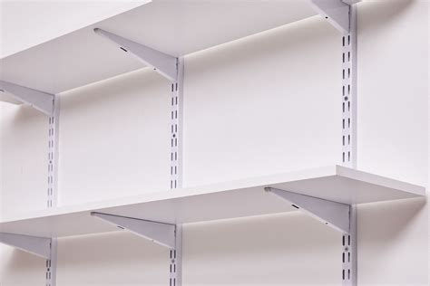 installing shelves bracket standards